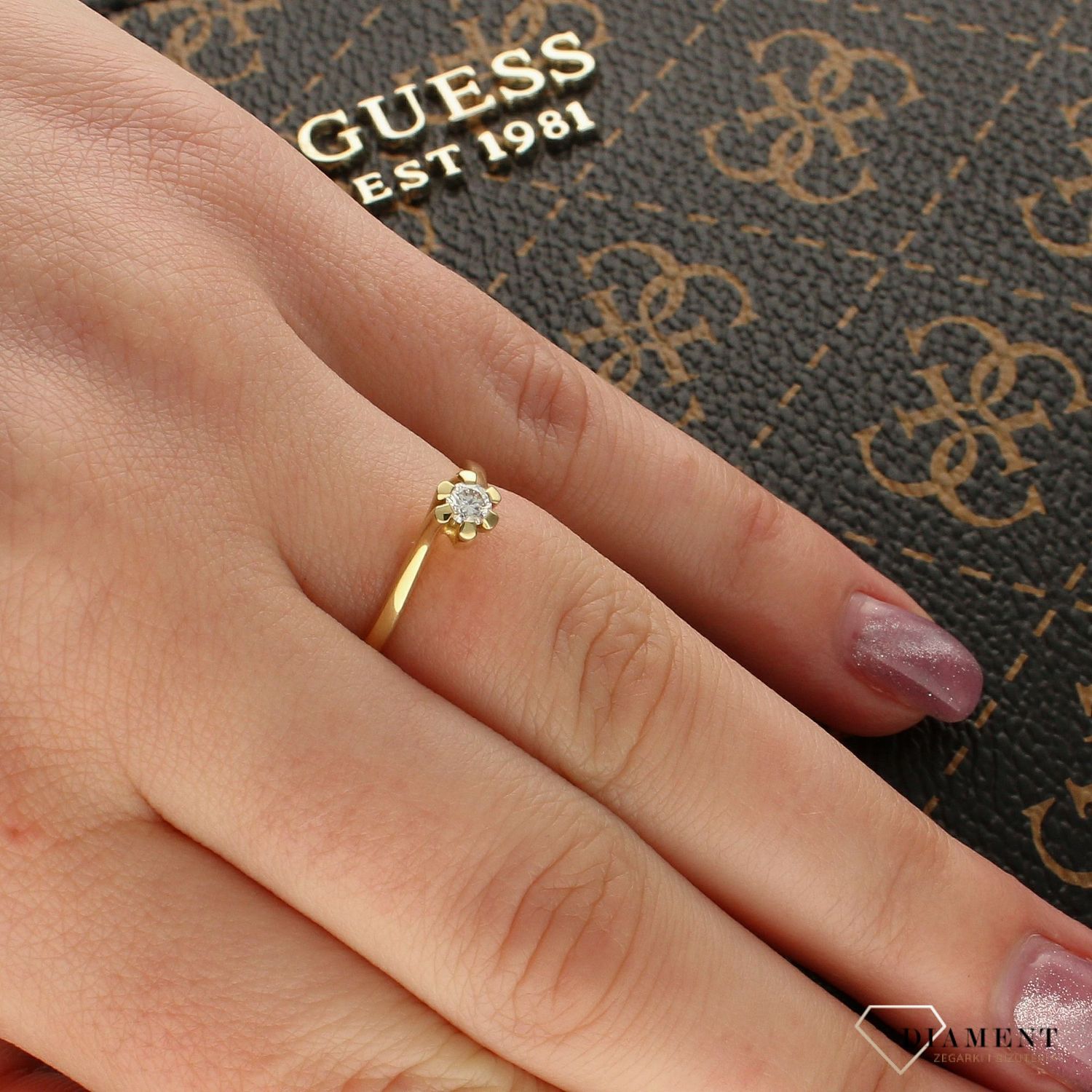 Pierścionek złoty DIAMENT żółte złoto, diament, wysoki cer,8133  TCRSI.jpg